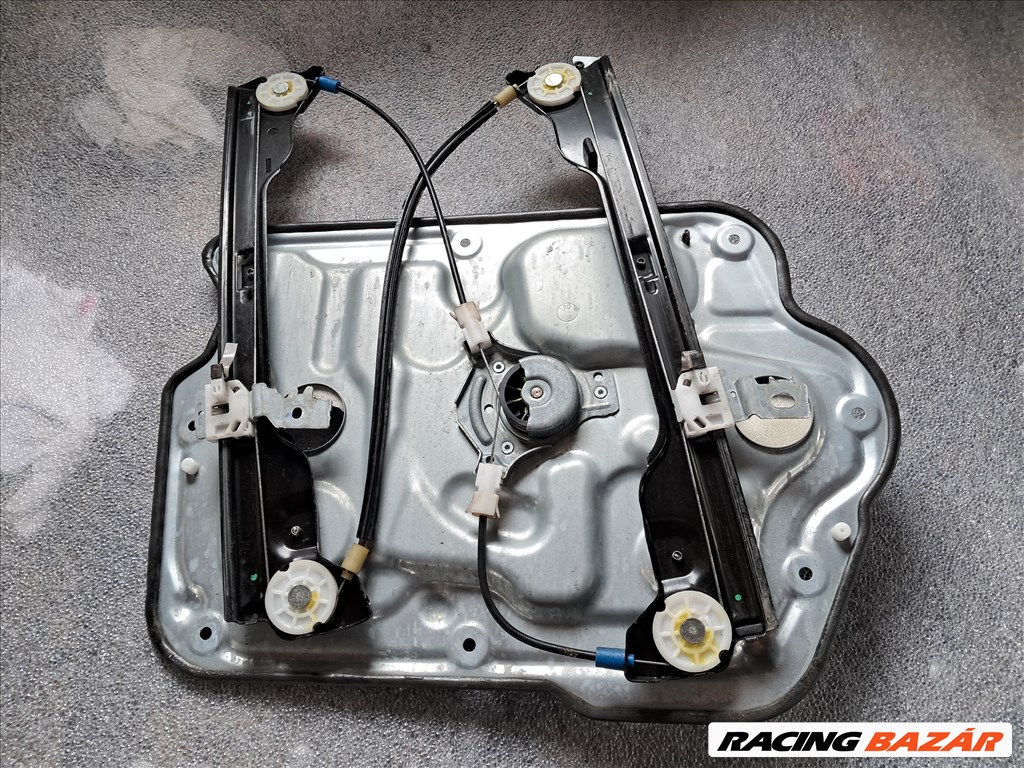 Nissan Qashqai (J10) Jobb első ablakemelő szerkezet 2. kép