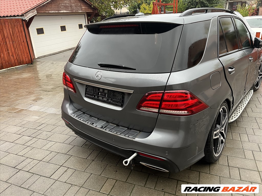 Mercedes GLE 350 (W166) bontott alkatrészei 1. kép