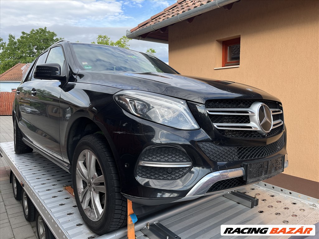 Mercedes GLE 350 (W166) bontott alkatrészei 4. kép