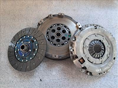 Chevrolet Captiva 2.2 diesel kettős tömegű lendkerék szett 