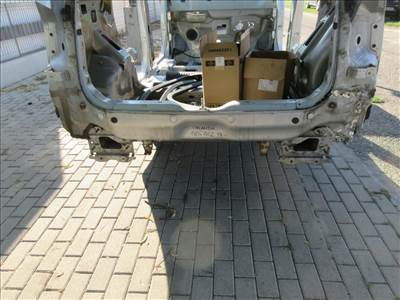Chevrolet Orlando  hátfal