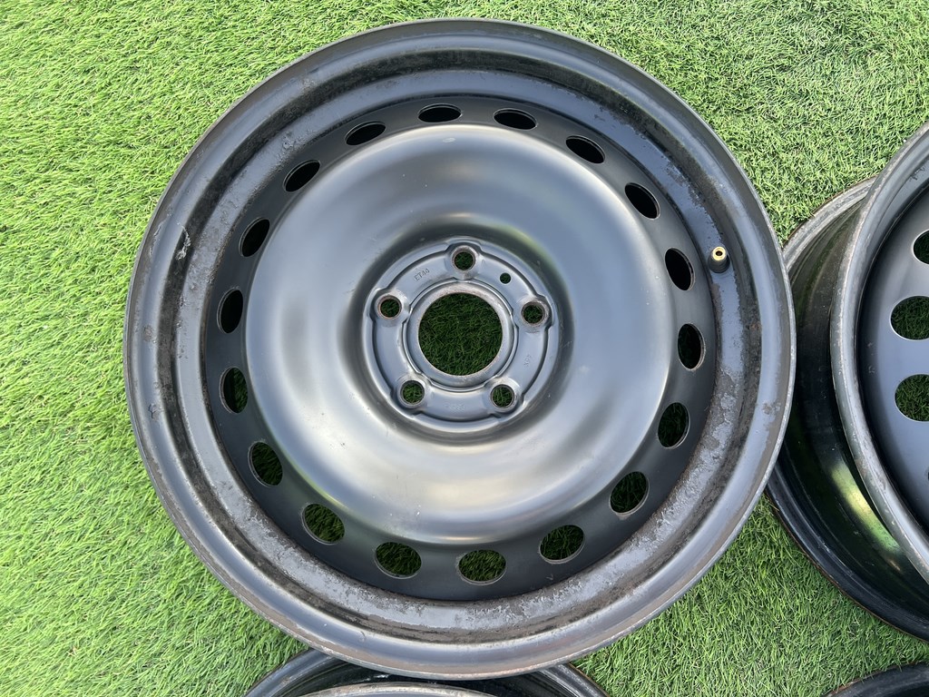 5x108 16" Renault gyári lemezfelni 6Jx16h2 ET44 5. kép