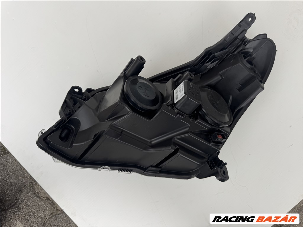 Opel Astra H Jobb első fényszóró H Astra 1eg27037032 1eg27037032hella 3. kép