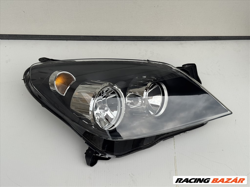 Opel Astra H Jobb első fényszóró H Astra 1eg27037032 1eg27037032hella 4. kép