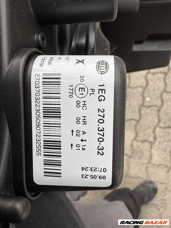 Opel Astra H Jobb első fényszóró H Astra 1eg27037032 1eg27037032hella 5. kép