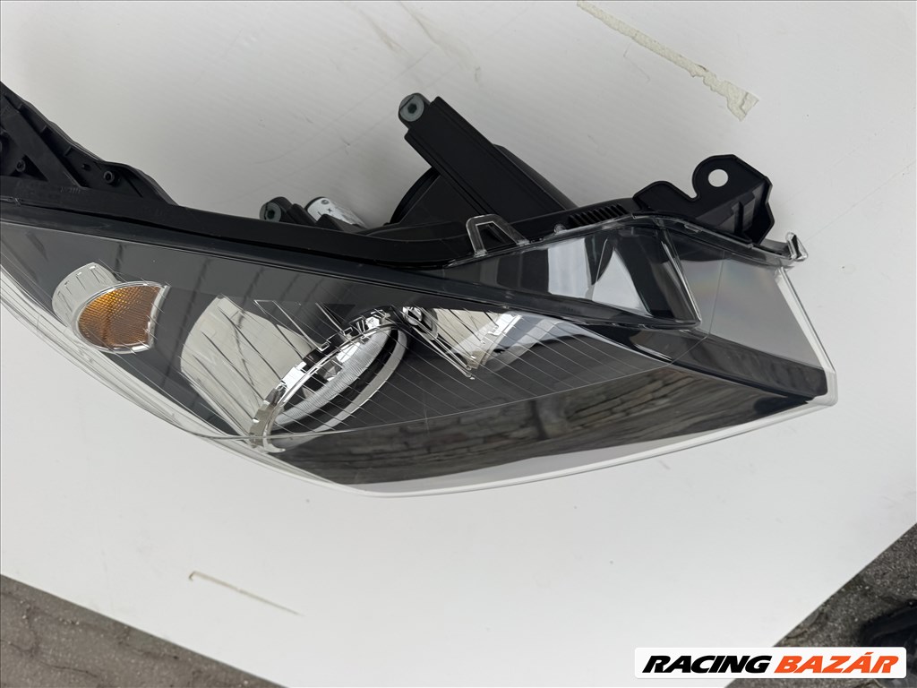 Opel Astra H Jobb első fényszóró H Astra 1eg27037032 1eg27037032hella 6. kép