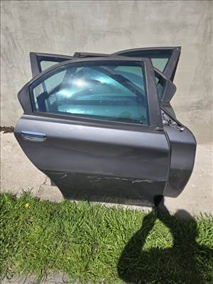 Alfa Romeo 166 Ajtó hátsó jobb oldali 