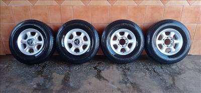 MITSUBISHI PAJERO 15" ALUFELNI 6X139,7 NYÁRI 235/75R15 GUMIVAL OLCSÒN!!!