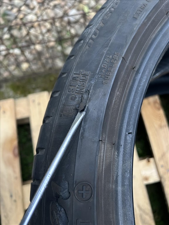  235/4521" használt Pirelli Scorpion Elect + Seal Inside nyári gumi  5. kép