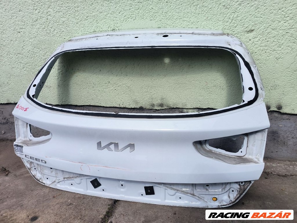 Kia Cee'd (CD) csomagtérajtó  1. kép