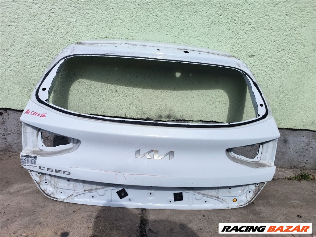Kia Cee'd (CD) csomagtérajtó  2. kép