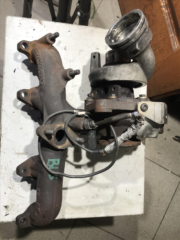 VW GOLF V_LEON 1P_OCTAVIA II 1,9 PD BLS TURBÓ 03g253014m 1. kép