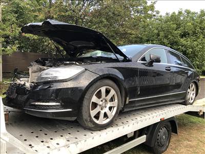 Mercedes Benz CLS w 218 bontott alkatrésze