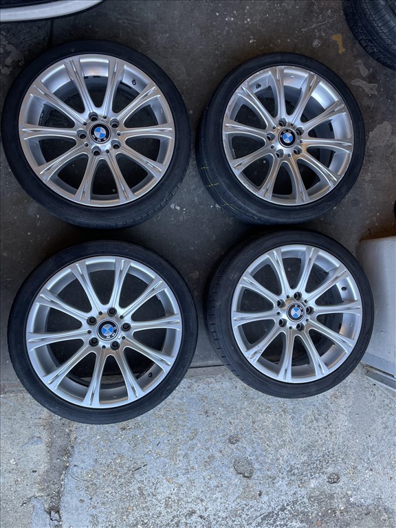  5x120 lyukosztású 18" használt alufelni, rajta használt nyári gumi gumi  1. kép