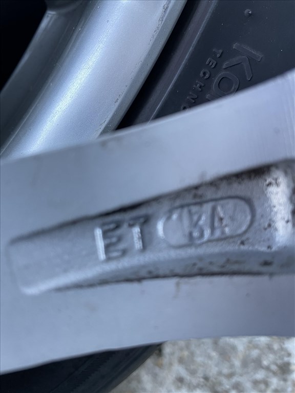  5x120 lyukosztású 18" használt alufelni, rajta használt nyári gumi gumi  8. kép