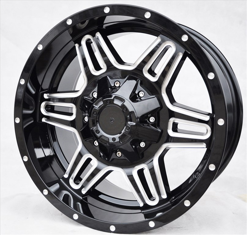 1905 MB ALUFELNI 17 6x139,7 TOYOTA HILUX MITSUBISHI L200 ET12 2. kép