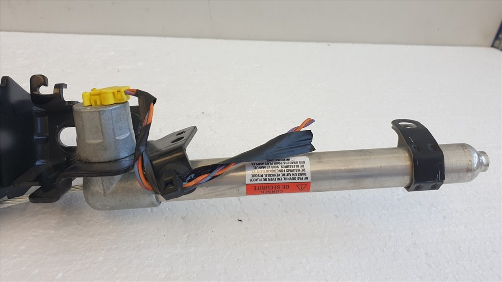 509549 Volvo C30, 2008, Jobb Első Övfeszítő, Biztonsági Öv. 2. kép