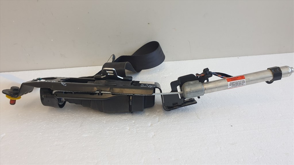 509549 Volvo C30, 2008, Jobb Első Övfeszítő, Biztonsági Öv. 3. kép