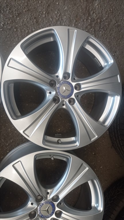  5x112 lyukosztású 8JJ 18" használt (gyári felni) alufelni 4. kép