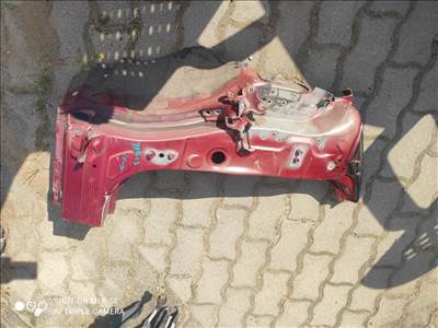 Toyota Yaris (XP210) bal A oszlop