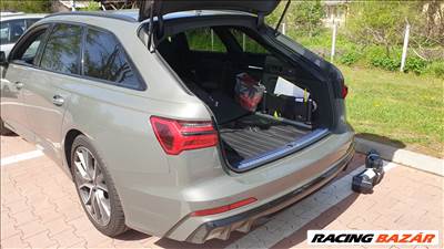 Audi S6 20 colos, a gyári mélynyomót is befogadó mankókerék pótkerék