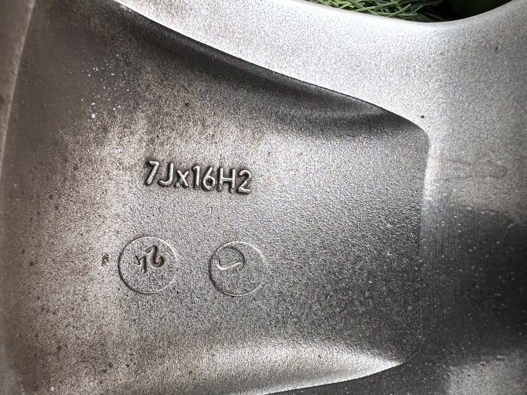 6x139.7 16" Dotz alufelni 7Jx16h2 ET20 10. kép