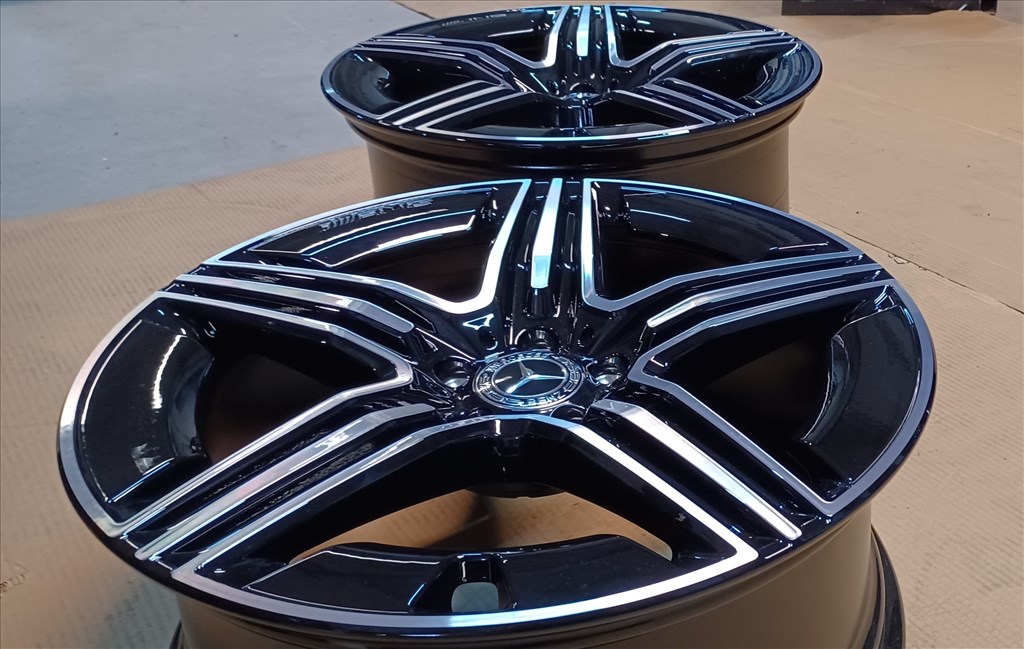 Új Mercedes W254 GLC klasse kétszéles AMG 5x112 8,5-9,5x20 4db 3. kép