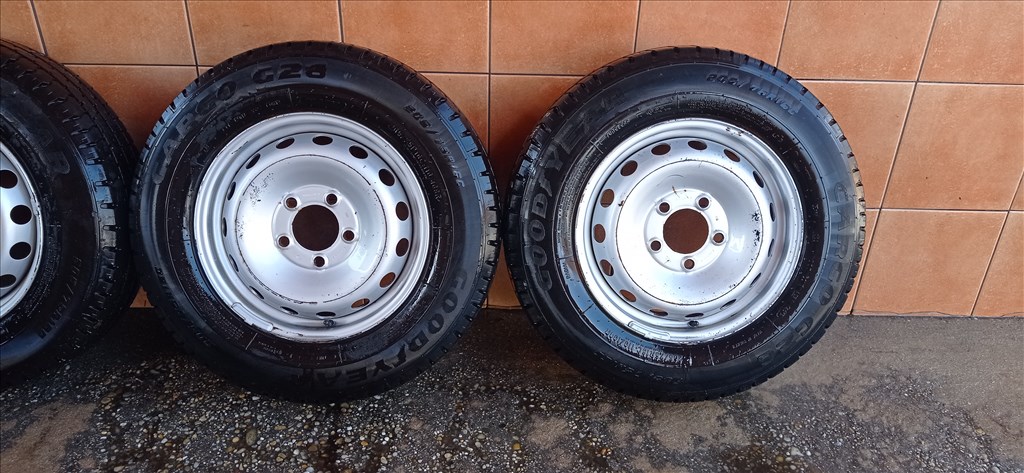 MERCEDES SPRINTER 16" LEMEZFELNI 5X130 NYÁRI 205/75R16C GUMIVAL OLCSÒN!!! 3. kép