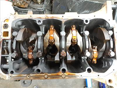 BMW E36 318 318i M43 M43B18 184E2 fûzött motor motorblokk