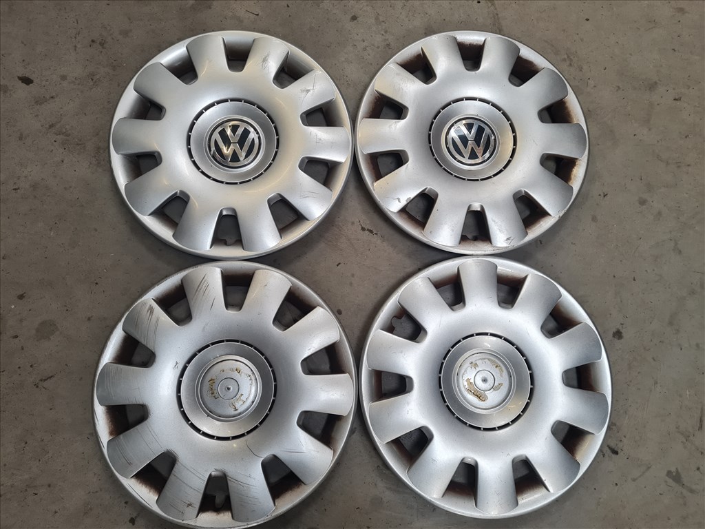 Volkswagen Golf IV dísztárcsa szett (R16) 1j0601147p 1. kép