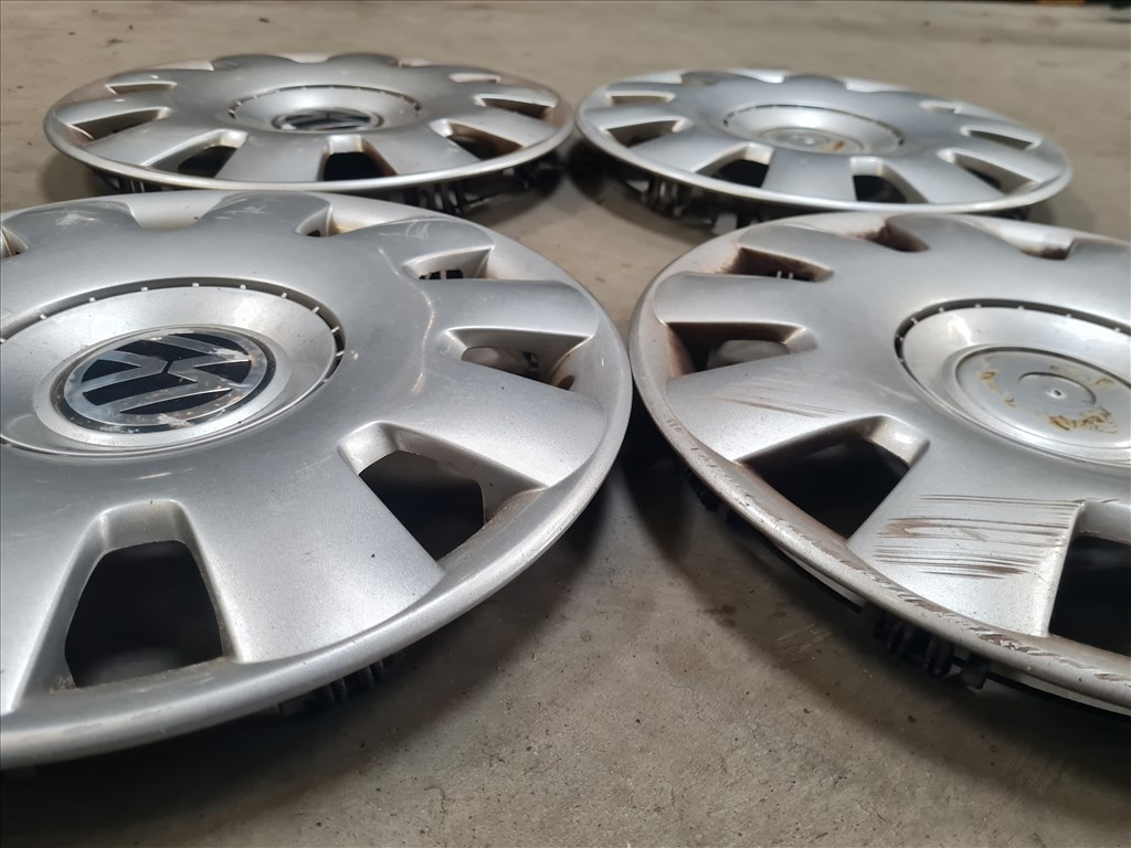 Volkswagen Golf IV dísztárcsa szett (R16) 1j0601147p 7. kép