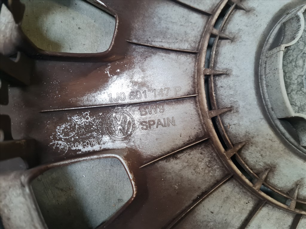 Volkswagen Golf IV dísztárcsa szett (R16) 1j0601147p 11. kép