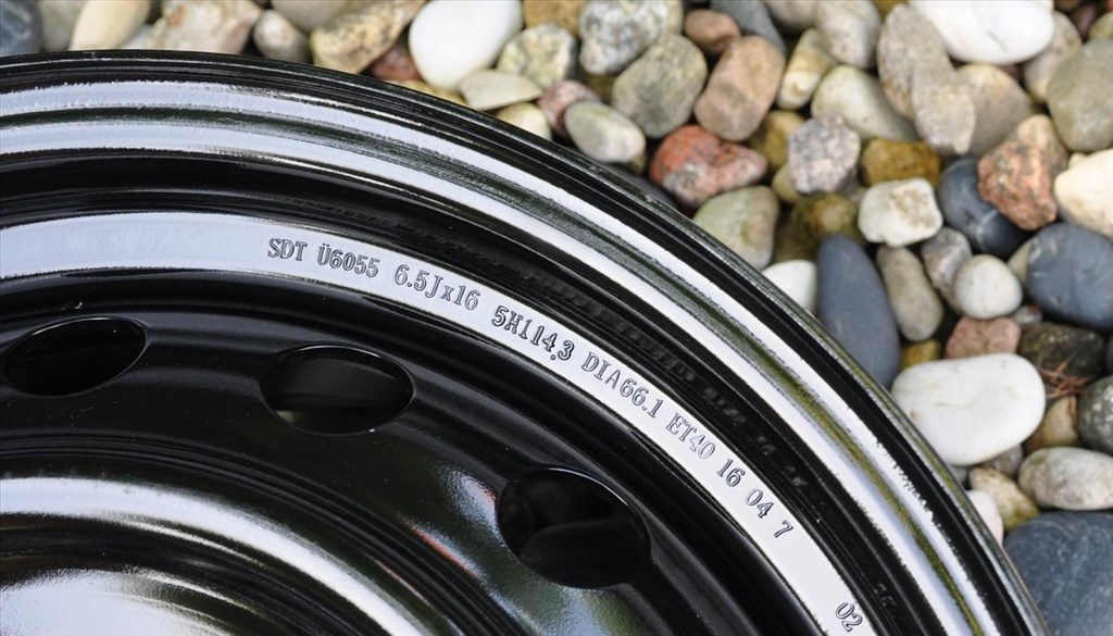 ACÉLFELNI SDT 16 5x114,3 RENAULT LAGUNA SCENIC ET40 2. kép