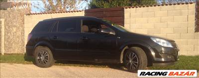 Opel Astra H jobb hátsó ajtó , fekete Z20R H Astra kombi z20ropel