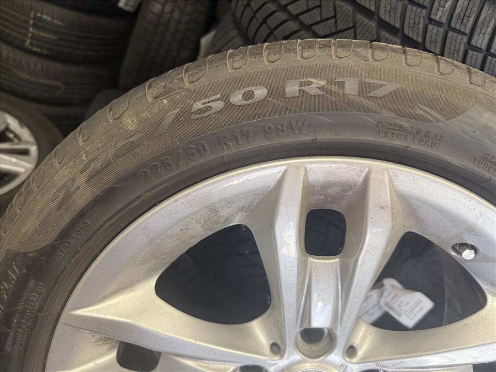 BMW X1 gyári Styling 319 7,5X17-es 5X120-as ET34-es könnyűfém felni garnítúra eladó 5. kép