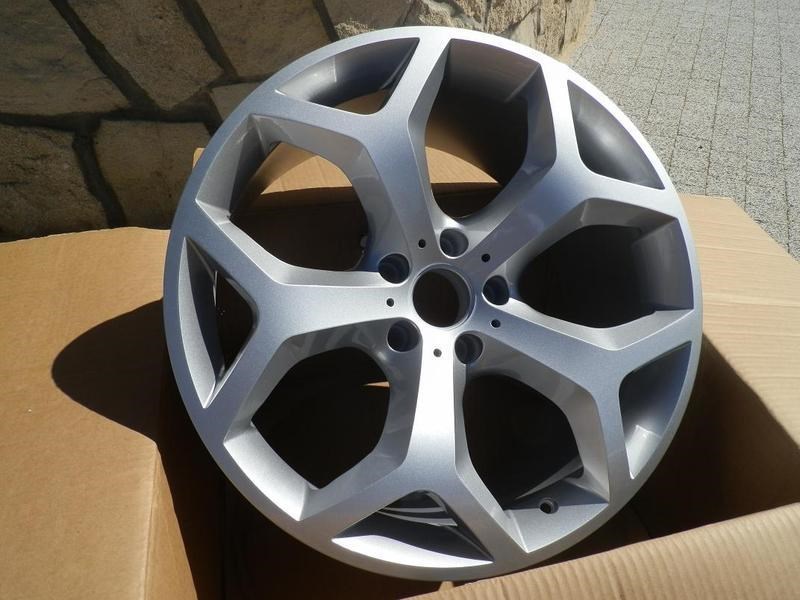 711 S 18 5X120 BMW X5 E70 X6 E71 ET48 3. kép