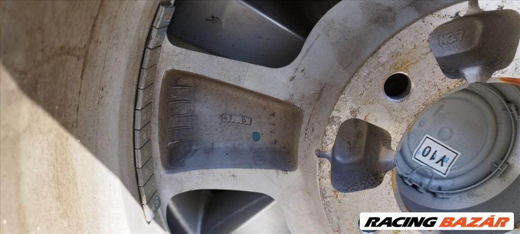  Kia Sorento 17" alufelni, 235/65 újszerű Kumho négyévszakos gumival eladó! 529103E702 13. kép