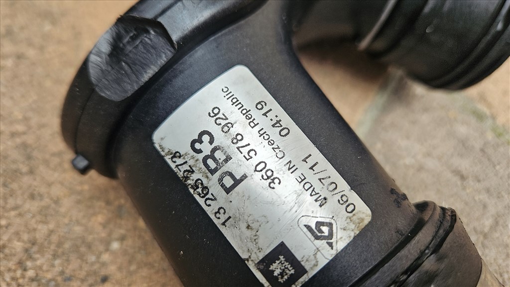 Opel Astra J Intercooler cső 1.7 cdti 1326528013265281 3. kép