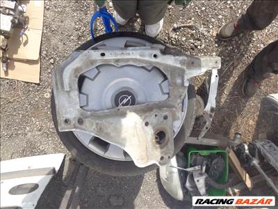 Opel Combo C Tour 1.7 CDTI Bal oldali lámpatartó keret