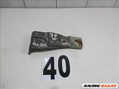 Volkswagen Passat B6 3C Jobb első sárvédőtartó lem 3co821142