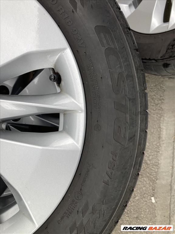  16" újszerű (gyári felni) alufelni, rajta 205/60 újszerű Kumho nyári gumi 12. kép