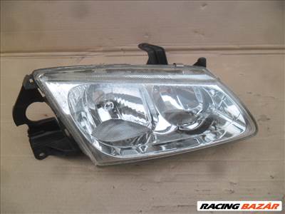 Nissan Almera II N16 sedan jobb fényszóró 