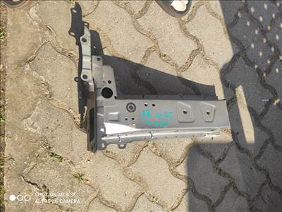 Toyota Yaris (XP210) bal első nyúlvány 