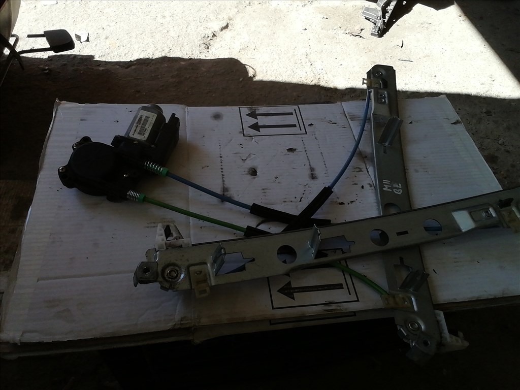 Renault Mégane II 2.0 16V Bal első Ablakemelő Szerkezet  1. kép