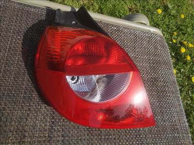 Renault Clio 3 gyári bal hátsó lámpa 