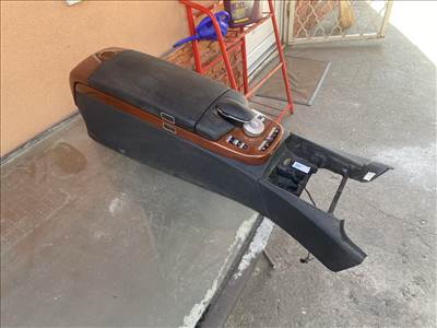Mercedes CL-osztály W221, W216 könyöklő  a2216802150
