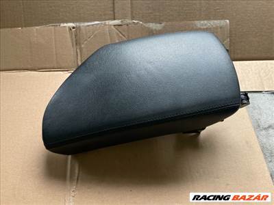 Hyundai i40cw 1.7 CRDi könyöklő 