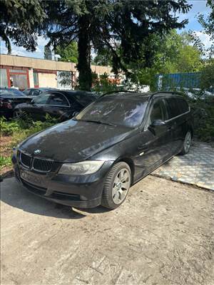 BMW 330 (E90, E91, E92, E93)  alkatrészei