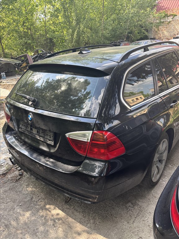 BMW 330 (E90, E91, E92, E93)  alkatrészei 4. kép