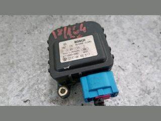 Audi A6 (C5 - 4B) Fűtés Állító Motor *112747* bosch-0132801129 audi-4b1820511c